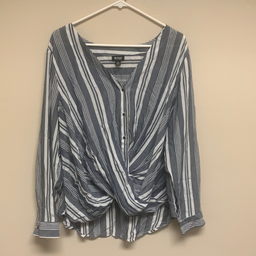 BNWT long sleeve dress shirt
